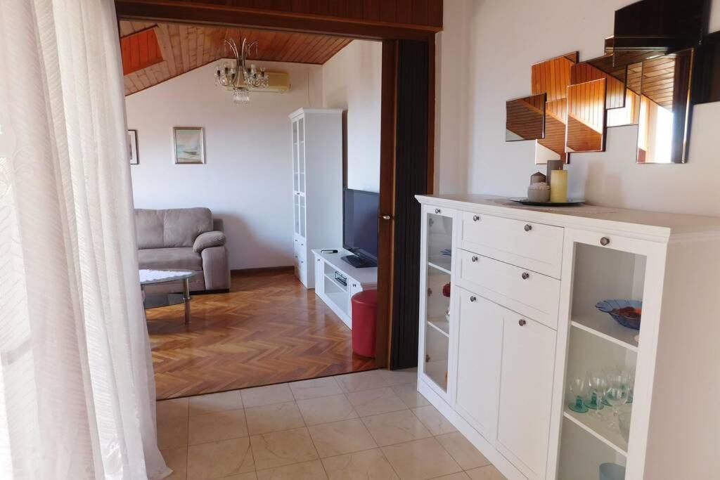 Ferienwohnung Apartman S Pogledom - Iva Kaštela Exterior foto